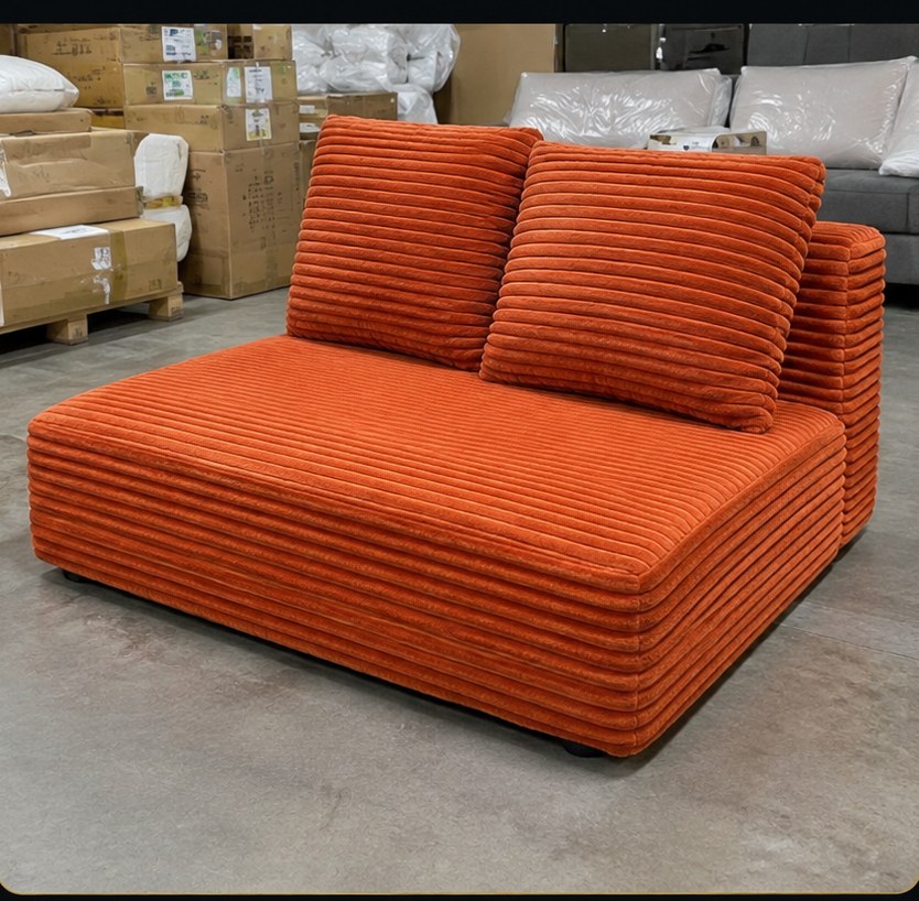 Assise modulaire orange avec coussins — Liquidation à Gogo